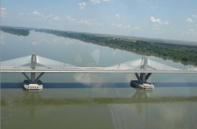 Отварят митница във Видин заради Дунав мост 2
