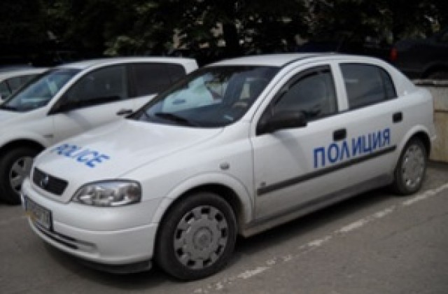 Лек автомобил се блъсна в трактор