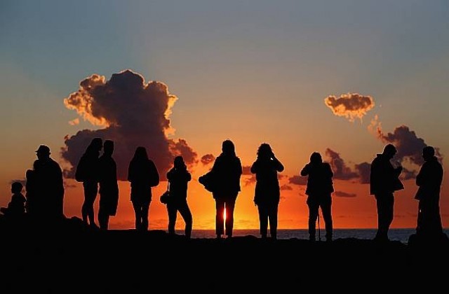 Създадоха соларен лаптоп