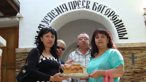 ГЕРБ дари пари на църква