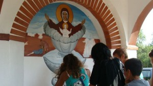 В църковен двор вода бликна на Богородица