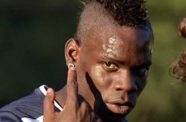 Милан вдига Супер Марио на крака за ПСВ