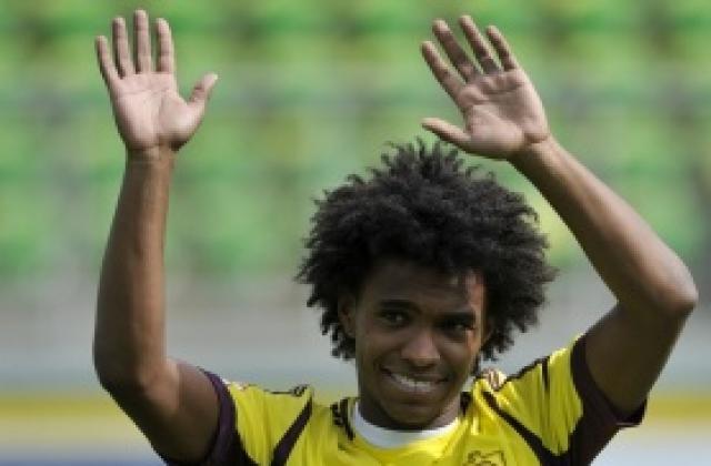 Ливърпул започна преговори с Анжи за Вилиан