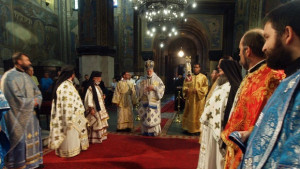 Десетки миряни присъстваха на панихида за дядо Кирил