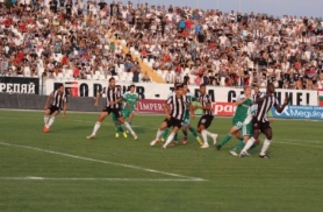 Лудогорец продължава без грешка при Стойчо Стоев