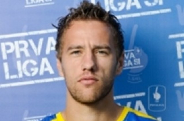 ЦСКА пробва словенец