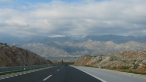 Недоспалият шофьор е поопасен от пияния