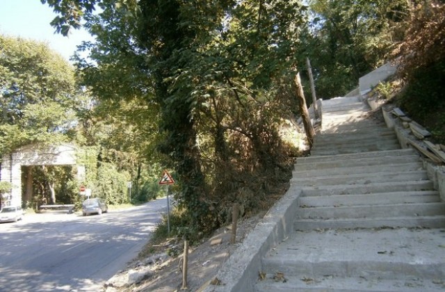До края на лятото ще са готови стъпалата към крепостта Сторгозия