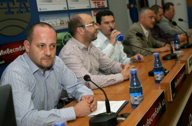 Управлението на Реформаторският блок да бъде ротационно, предлагат от Синьо единство