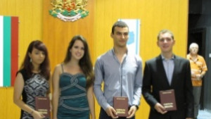 Варненски отличници с национални дипломи