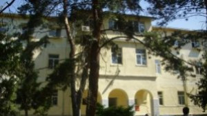 Неправоспособен моторист се преобърна на пътя