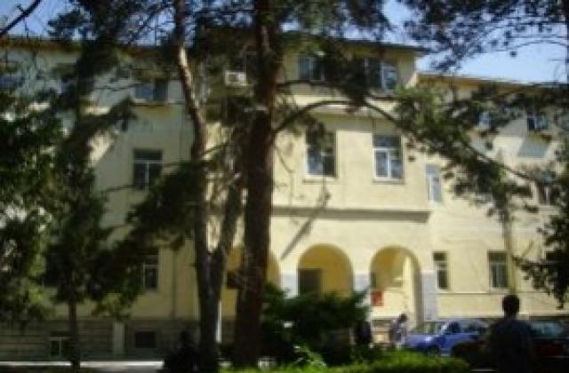Неправоспособен моторист се преобърна на пътя