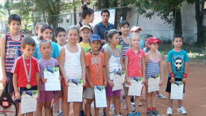 6годишни откриха турнира по тенис на корт в Димитровград