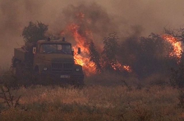 20 000 дка горят в Свиленградско. Няма опасност за населените места