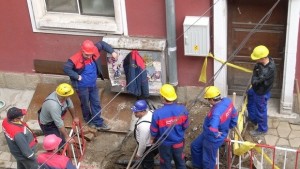 72 700 души работят официално в областта повече от половината