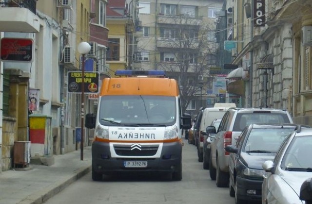 Жена в болницата след падане от 3 етаж