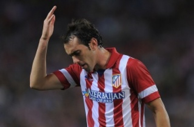 ВИДЕО: Бранител на Атлетико нарежда Меси да се рита в контузеното бедро