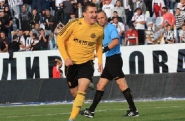 В Англия за Неделев: Тотнъм иска Българския Гарет Бейл