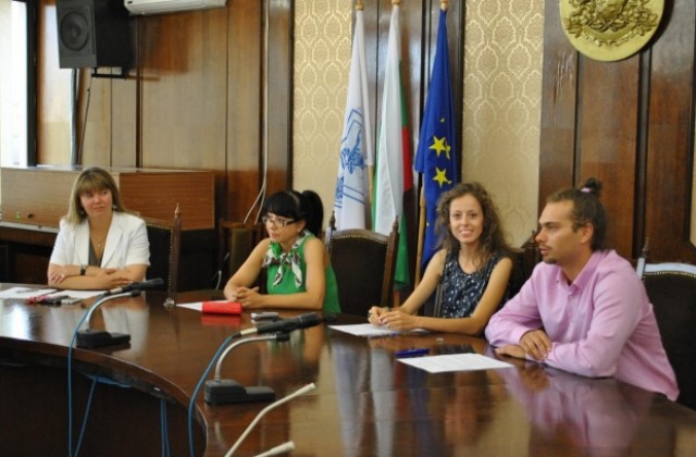 Младежка екоинициатива обновява Русенския кей