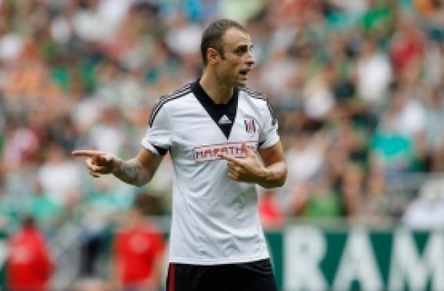 Бербатов води атаката на Фулъм срещу Арсенал