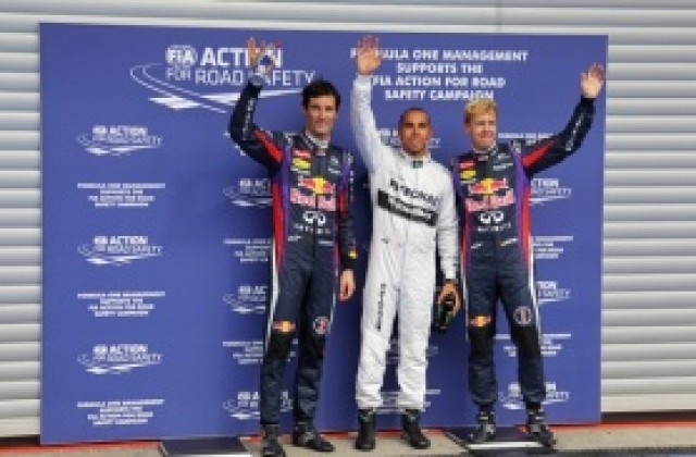 Люис Хамилтън изпързаля всички в квалификацията на мократа „Спа“