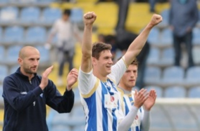 ВИДЕО: Левски пожела младежки национал от Черна гора