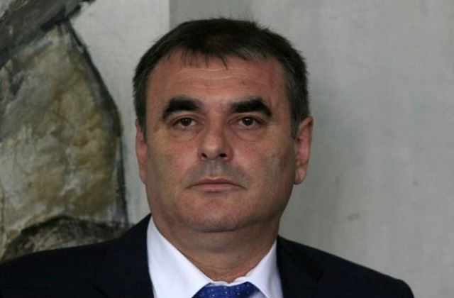 Министър Папазов инспектира жп участъци, финансирани с евросредства