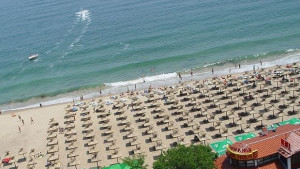 Българите са заделили средно по 550 лв за лятната си