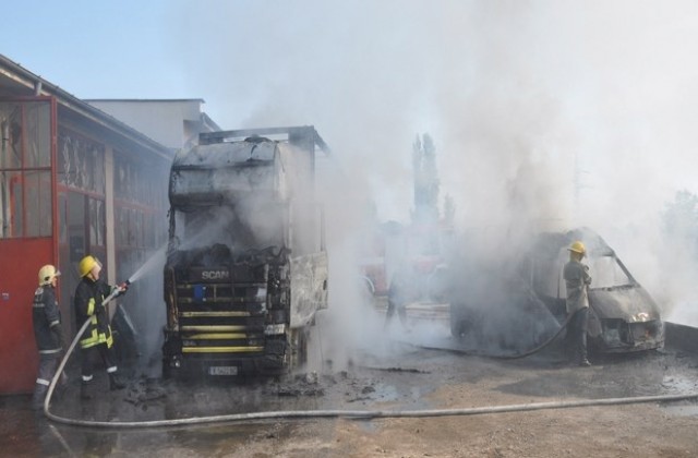 Взрив в Хасково рани работници и клиент на сервиз