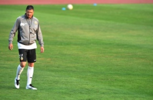 Любо Пенев извика Делев и Рангелов за Италия и Малта