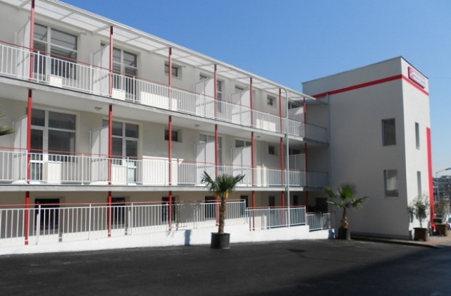 Салмонела разболяла децата от лагера в Приморско