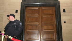 Оставиха в ареста 51годишен изнасилвач