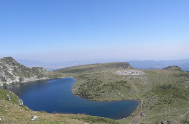 Валежите спират