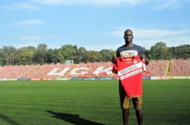 Официално: Мамади Сидибе парафира с ЦСКА