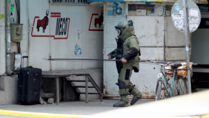 Заради съмнителен куфар отцепиха района около пазар Чаталжа