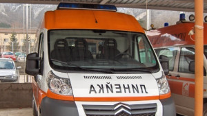 Фолксваген отнесе 80годишна на пешеходна пътека