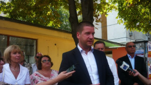 Хвалят кмета за новата зала