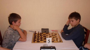 Три медала за шахматните таланти на Етър от Морско конче