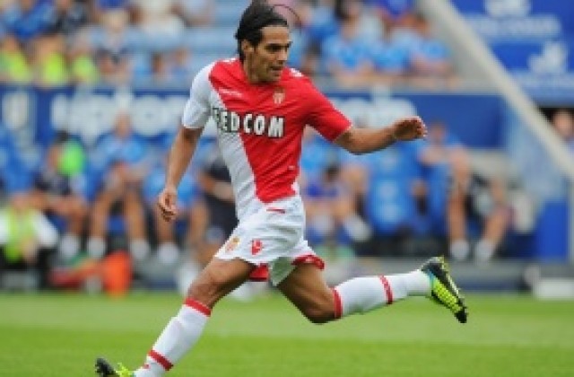 Фалкао: Няма съперничество между мен и Ибра