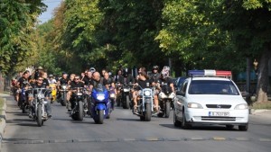 Над 500 в почетната мото обиколка Викингите и приятели