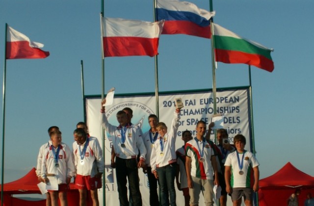 Томислав Скандалиев с бронзов медал от ЕП по ракетомоделизъм