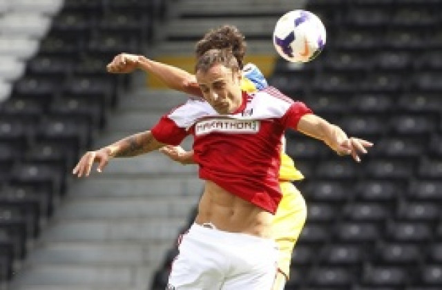 Феновете на Фулъм: Време е Бербатов да седне на пейката