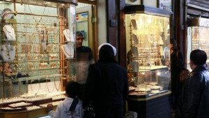 Цената на златото ще достигне 1500 долара за тройунция заради