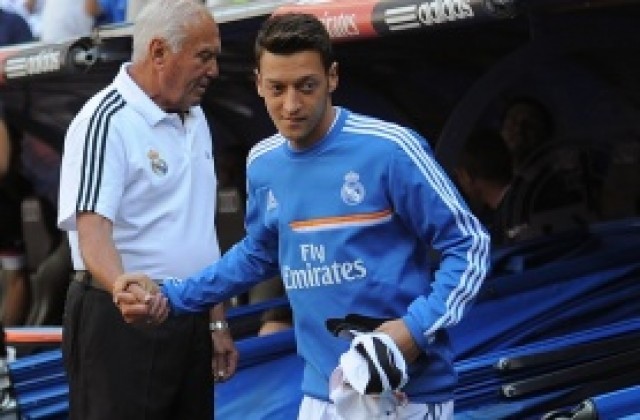 Арсенал в напреднали преговори за Йозил, изсипва рекордни 47 милиона