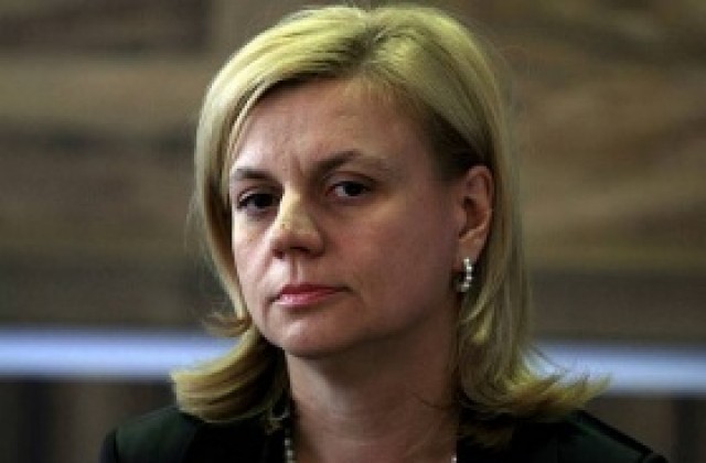 Терзиева: Нереалистично е да твърдим, че евросредствата ще стигнат и за АМ Хемус