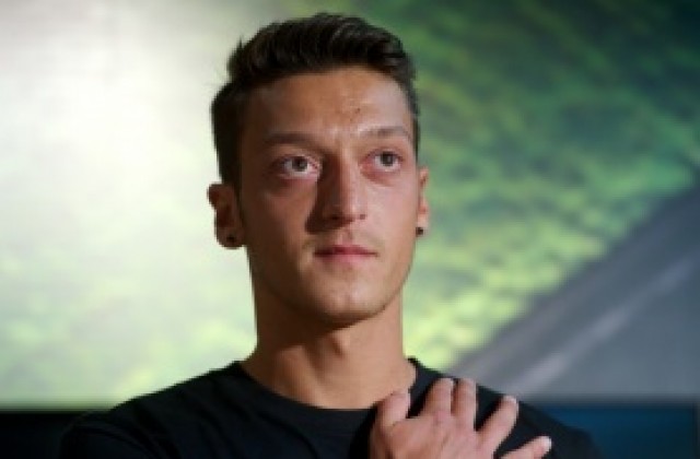 Йозил: Искам да помогна на Арсенал най-накрая да спечели титла