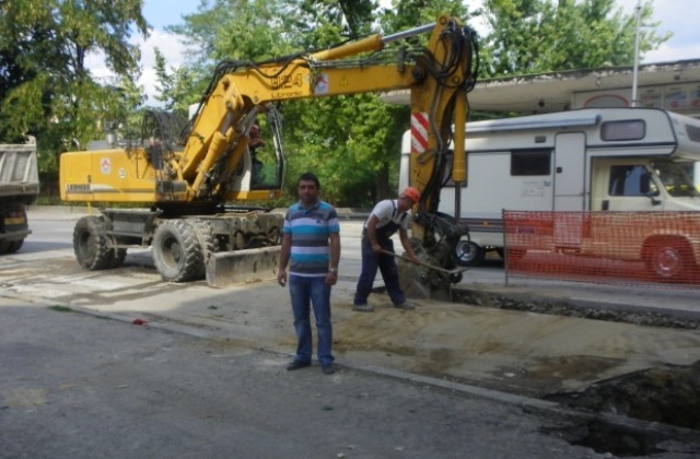 Подмяна на водопроводната мрежа по бул. Априлов