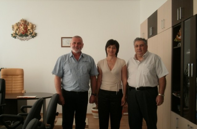 Кметът на Силистра д-р Юлиян Найденов се срещна с Почетния консул на Армения Ехиязар Узунян