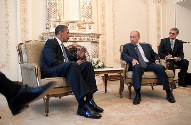 Обама при Путин в най-лошия момент от отношенията им