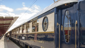 Луксозният Ориент експрес отново е във Варна снимки